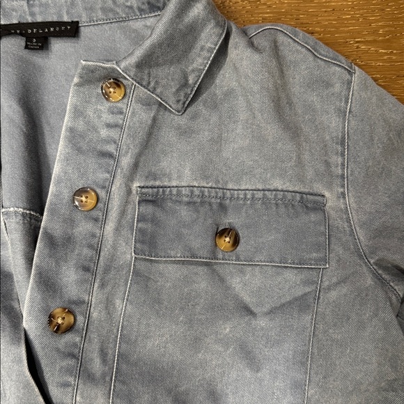 Jane + Delancey Light Wash Denim Utility Shacket Jacket Size Small - Picture 3 of 5